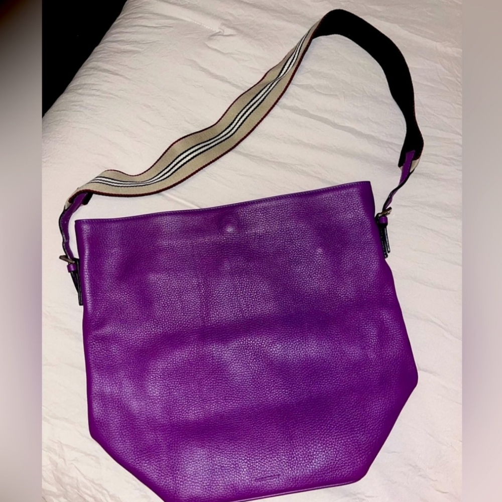 Burberry bag - Picture 2 of 7